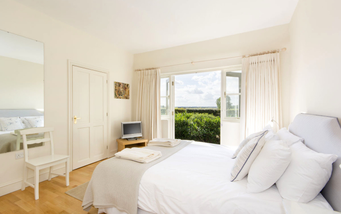 Bedroom, Graham Cottage, Nene Valley Holiday Cottages, Northamptonshire Bedroom